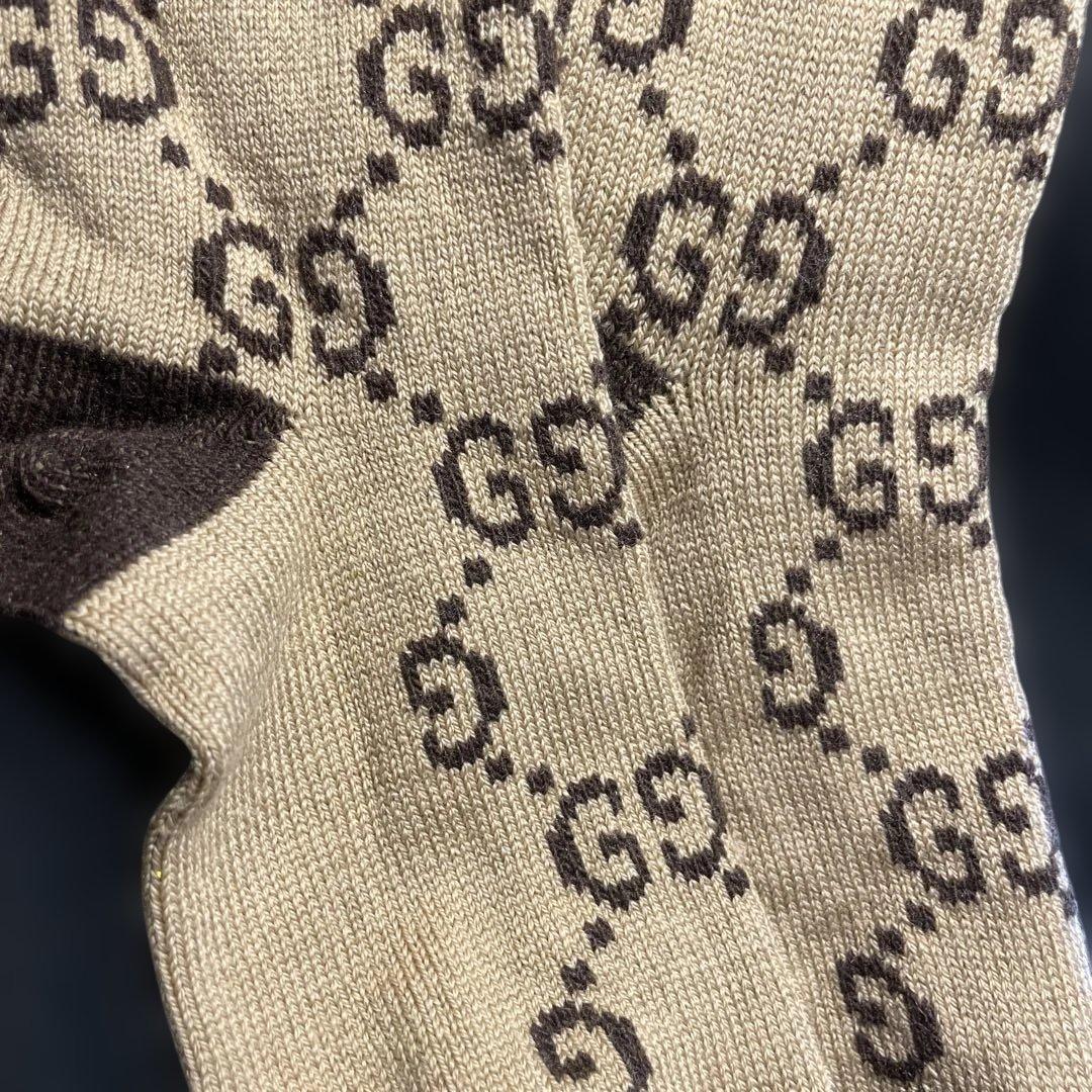 GUCCI ハイソックス　GUCCIらしい配色　 暖かさ最高！