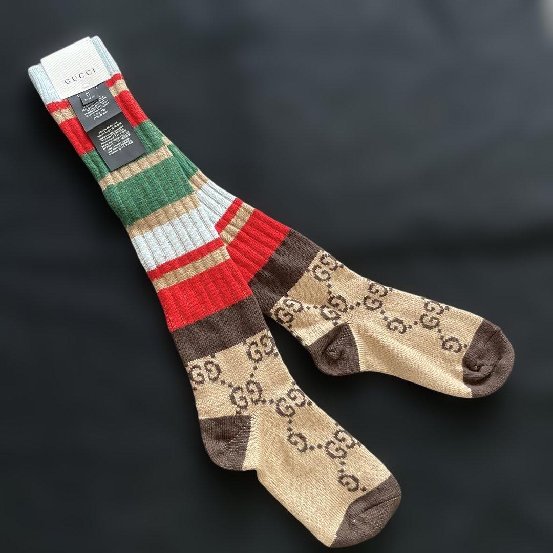 GUCCI ハイソックス　GUCCIらしい配色　 暖かさ最高！