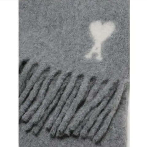 新品未使用　AMI Paris グレー マフラー ハートロゴ　アルパカ　ウール