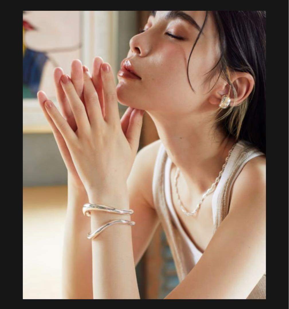 【完全未開封】　ナッシングアンドアザーズ　バングル　新品