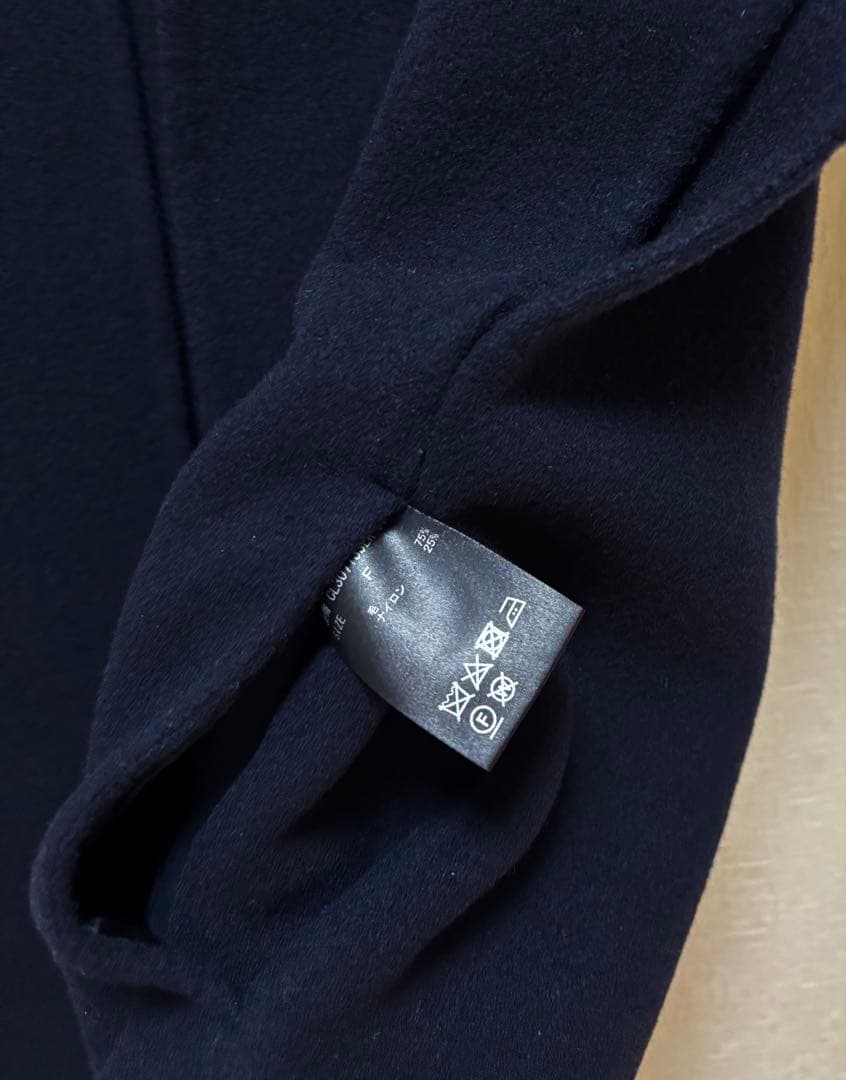 未使用品☆Curensologyイタリア　MANTECO社リバーベスト　ネイビー