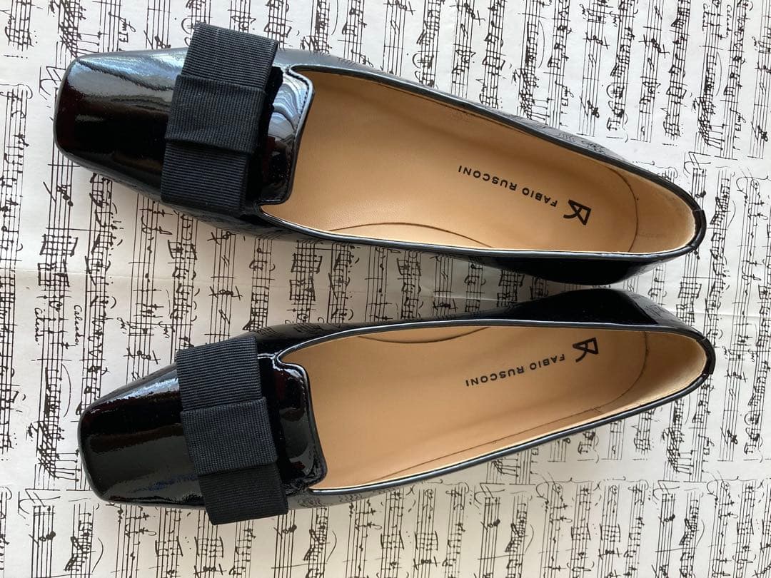 FABIO RUSCONI オペラブラックフラットシューズ