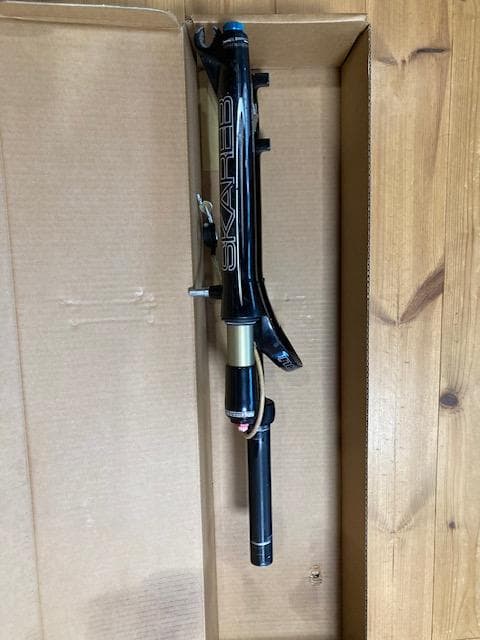 MANITOU SKAREB platinum spv it 100 26インチ