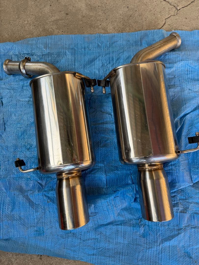ステンレス製 ダブル出しマフラー