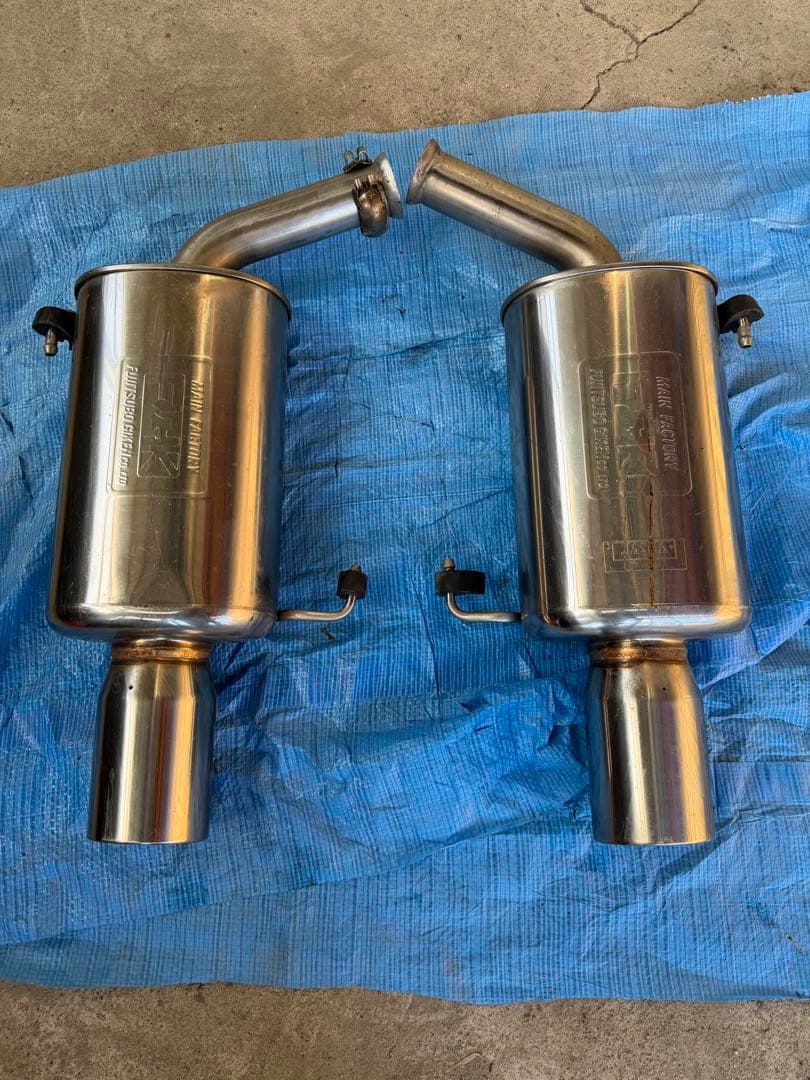 ステンレス製 ダブル出しマフラー
