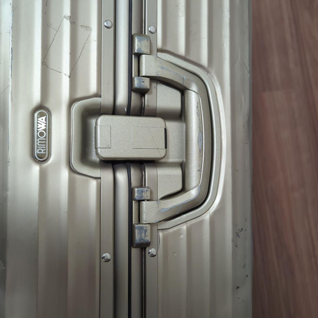 RIMOWA TOPAS TITANIUM MW77 （1週間〜サイズ）