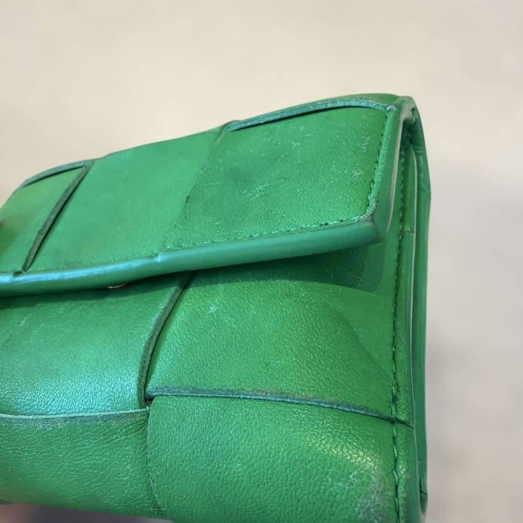 ボッテガヴェネタ グリーン 三つ折り財布