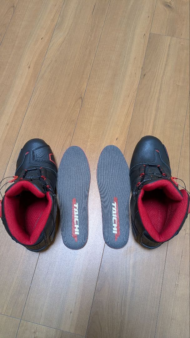 RSタイチdrymaster BOA ライディングシューズブラック/レッド