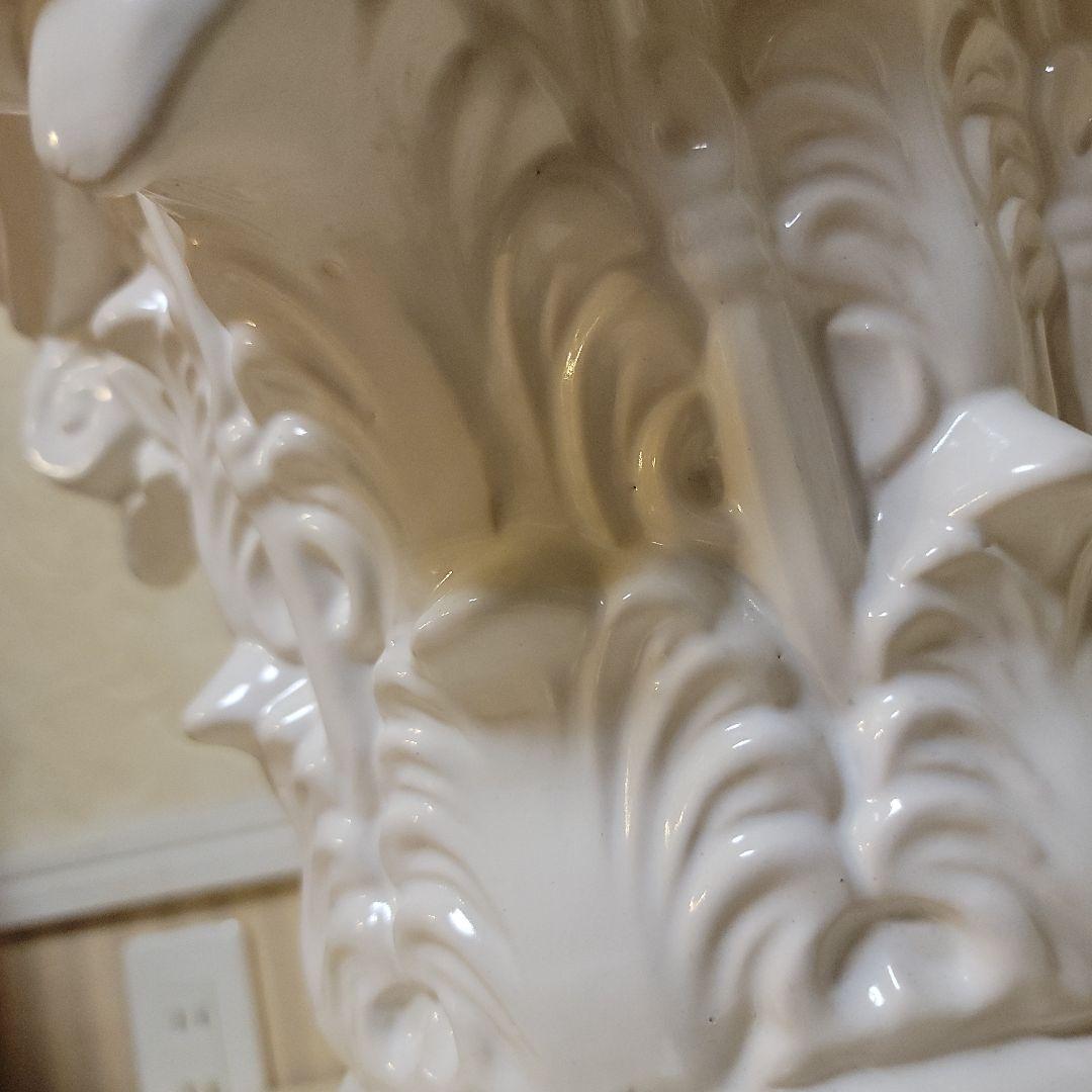 ギリシャ神殿の細工が素敵な花台　コラムスタンド　フラワースタンド　台座