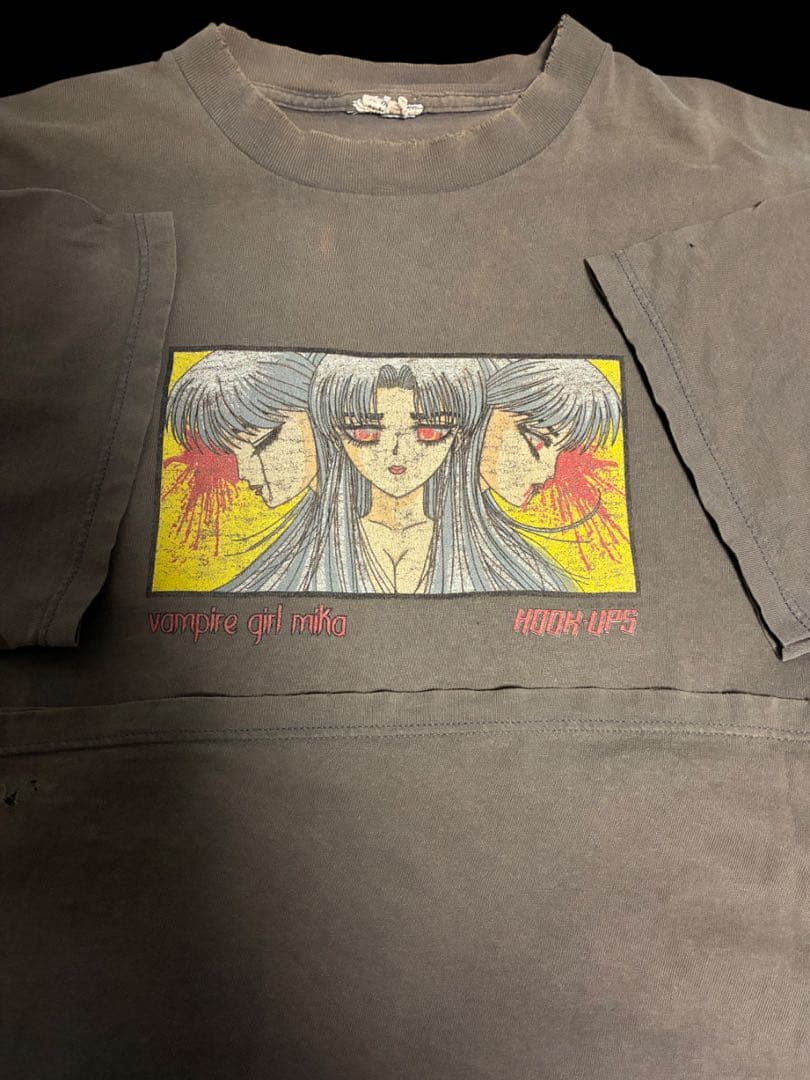 HOOK UPS Tシャツ vampire girl MIKA fits XL