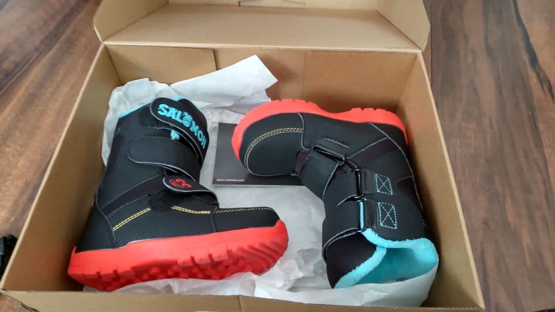 SALOMON スノーボード キッズ４点セット 予備付き