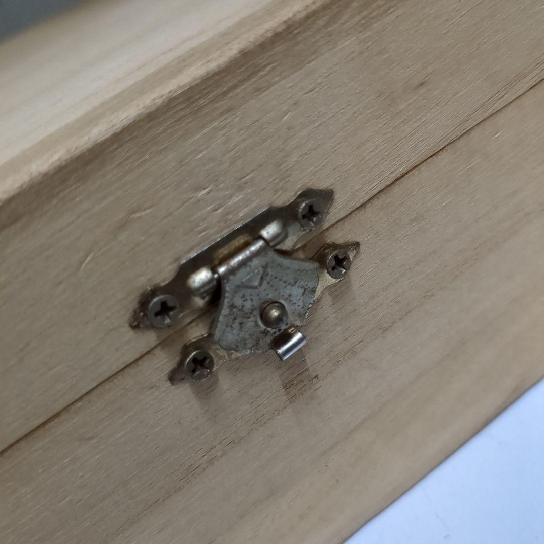 花山　桜刺繍の黒色レザー長財布