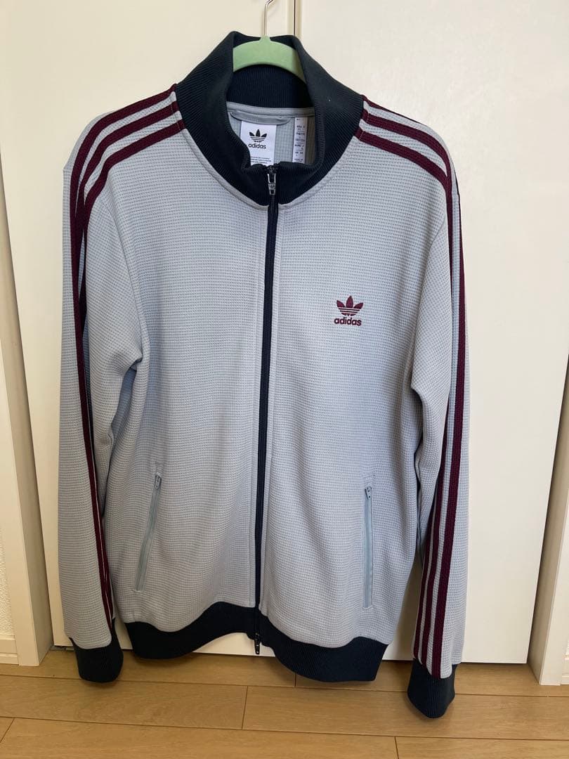 adidas トラックトップ　ワッフルジャージ