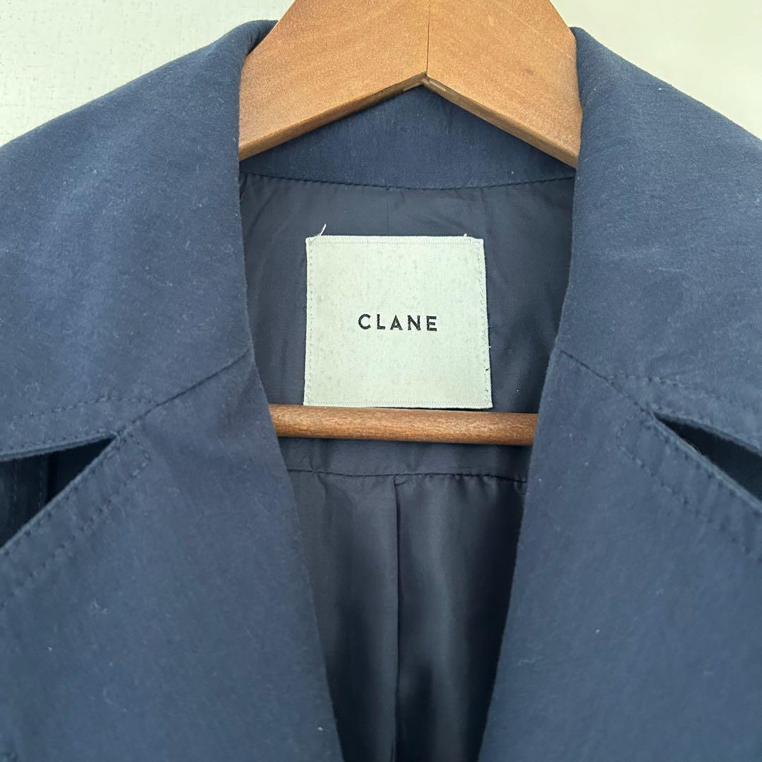 【CLANE】BACK FRILL TRENCH COAT