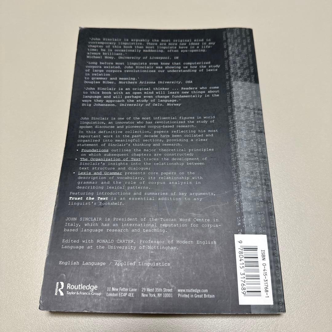 洋書 Trust the Text