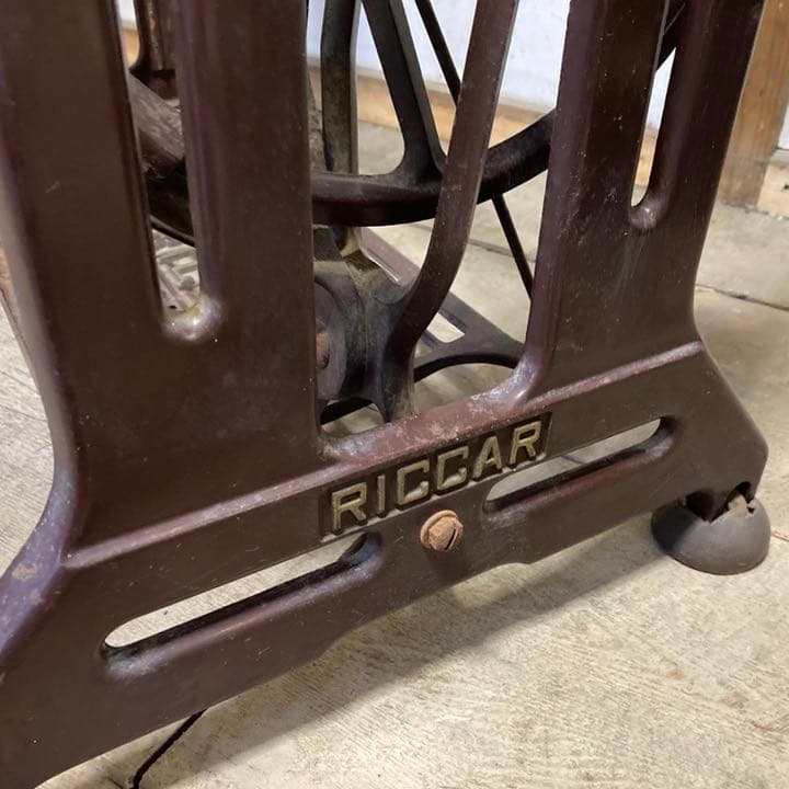 期間限定値下げ【アンティーク】リッカーミシン　足踏みミシン脚　ミシン台