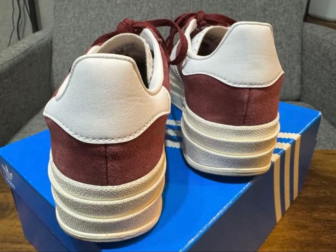 【美品】adidas GAZELLE BOLD HQ6892 スニーカー