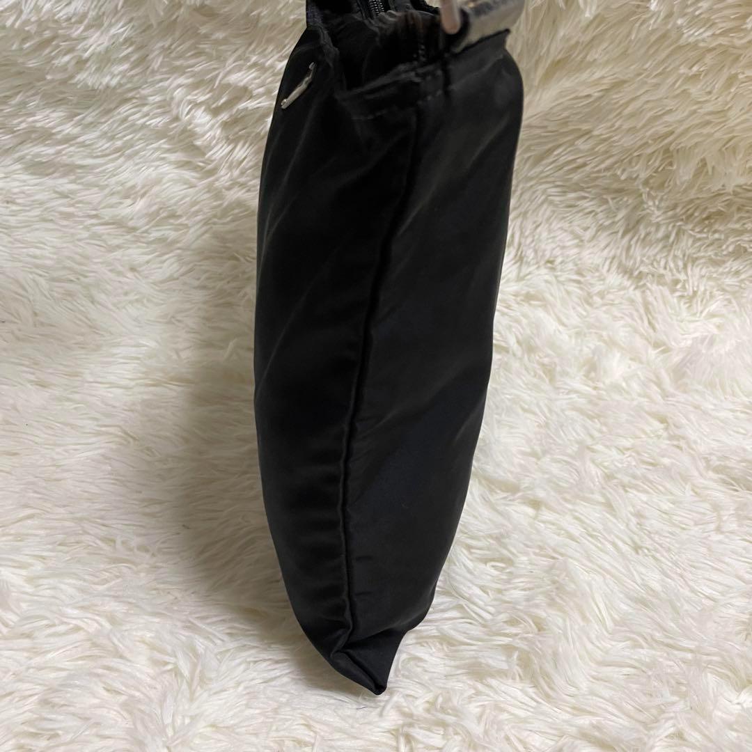美品✨PRADA プラダ ショルダーバッグ サコッシュ 三角ロゴ テスート　黒