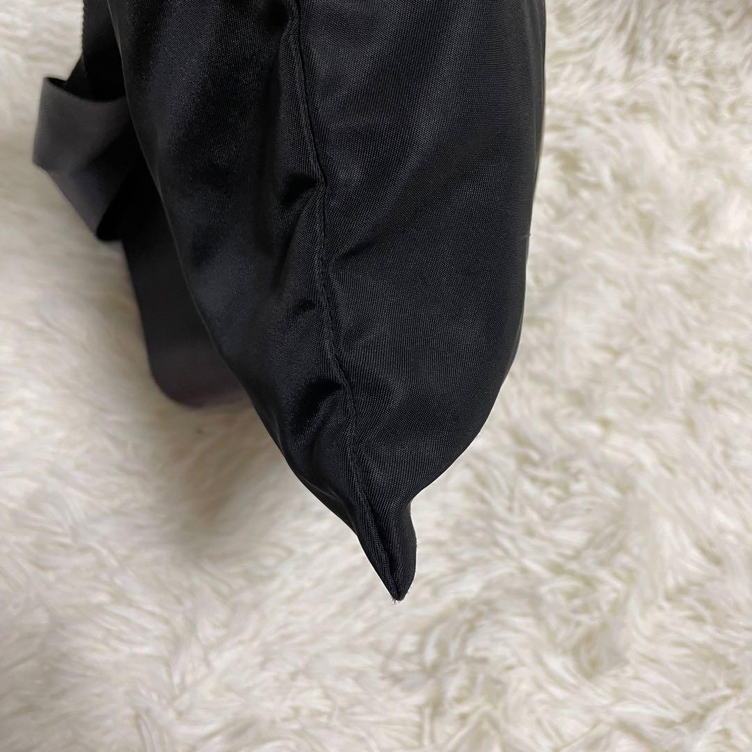 美品✨PRADA プラダ ショルダーバッグ サコッシュ 三角ロゴ テスート　黒