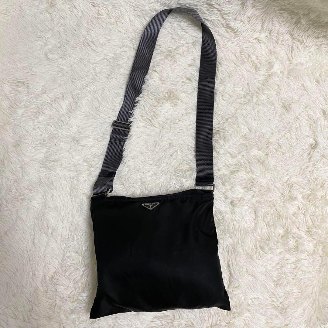美品✨PRADA プラダ ショルダーバッグ サコッシュ 三角ロゴ テスート　黒