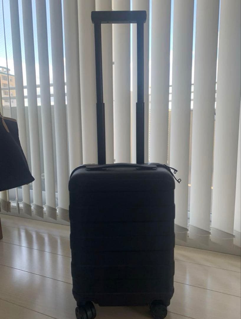 d*i様 無印　キャリーケース　機内持ち込みサイズ20 L ネイビー　紺