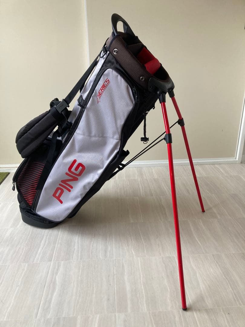 PING 4Series スタンド式ゴルフバッグ(中古品)
