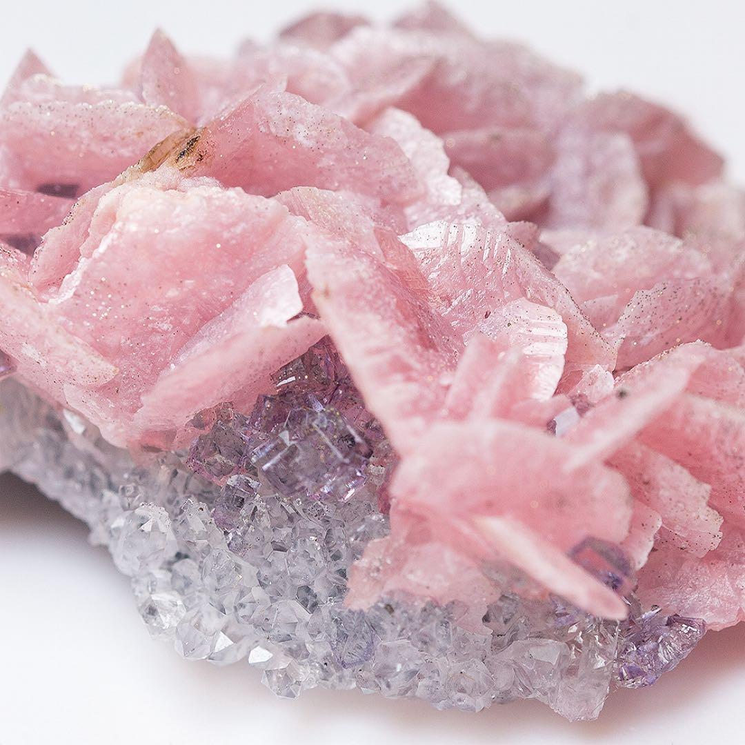 中国 ロードクロサイト フローライト 蛍石 天然石 原石 鉱物標本 鉱石 748