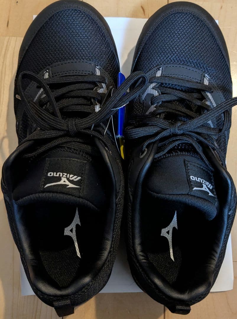 ミズノ　オールマイティ VS　安全靴
