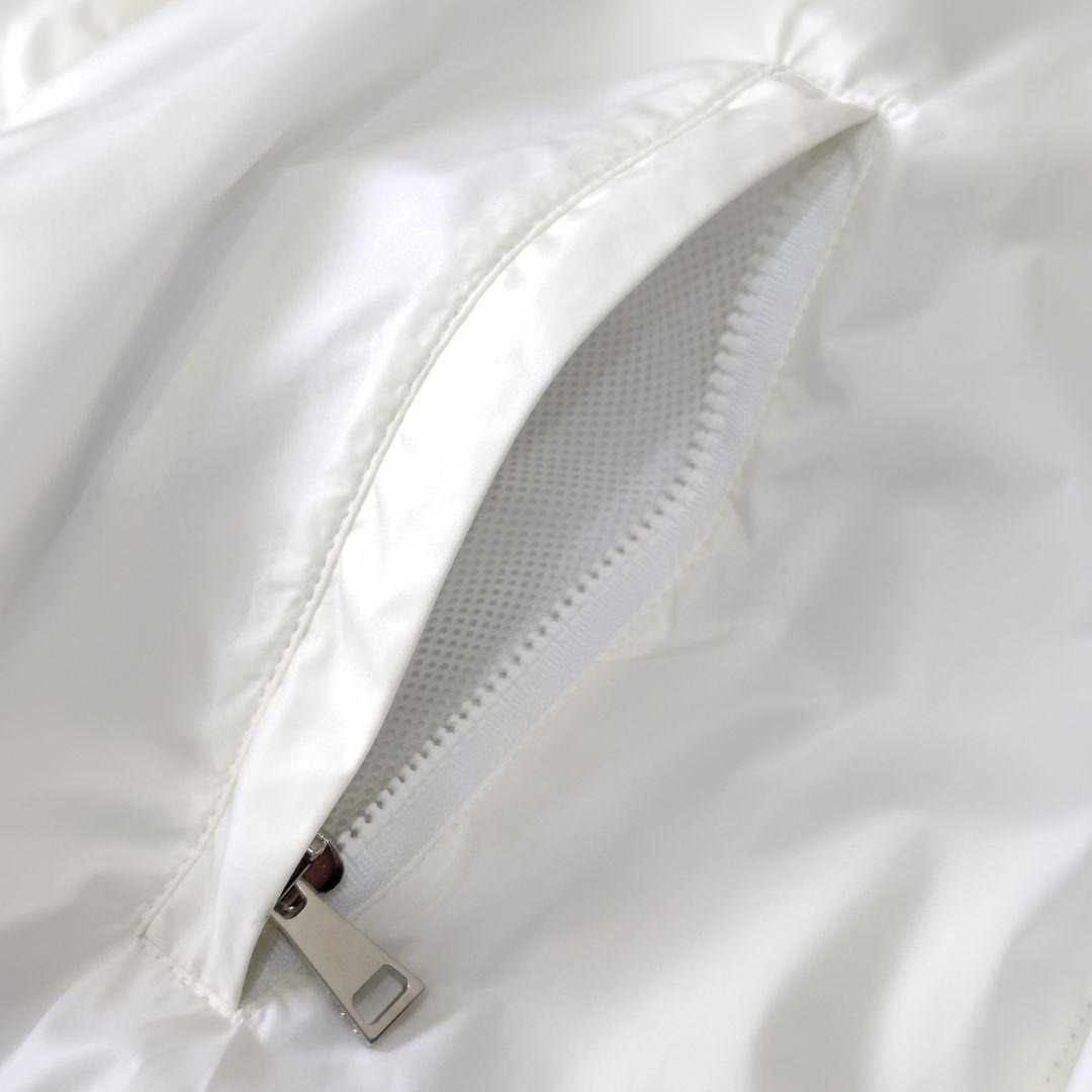 モンクレール Boissard ナイロンパーカー フード レディース 白 2