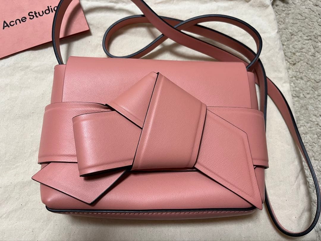【最終価格】Acne Studios ピンク ショルダーバッグ