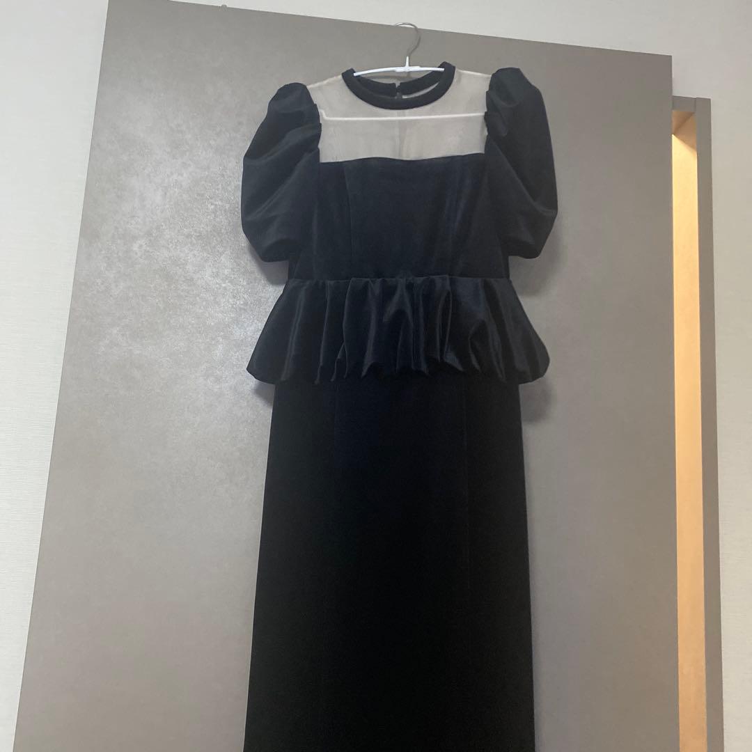 lilybrown ペプラムベロアドレス BLK