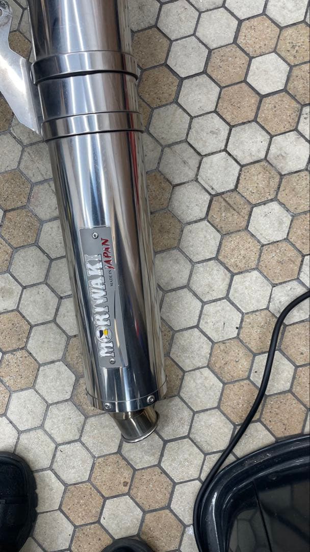 VTR250エンジンガード前後とモリワキマフラー