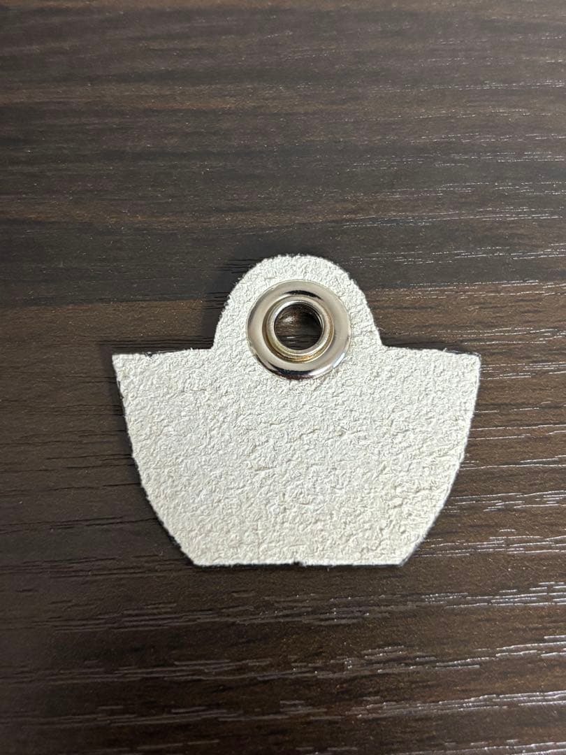 エルベシャプリエ Herve Chapelier 118L レザーチャーム