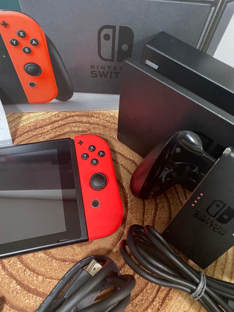 Nintendo Switch ニンテンドースイッチ本体　ネオン 10