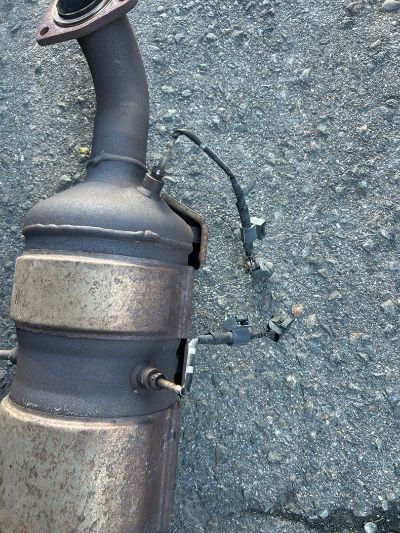 ハイエース200系　触媒　DPF