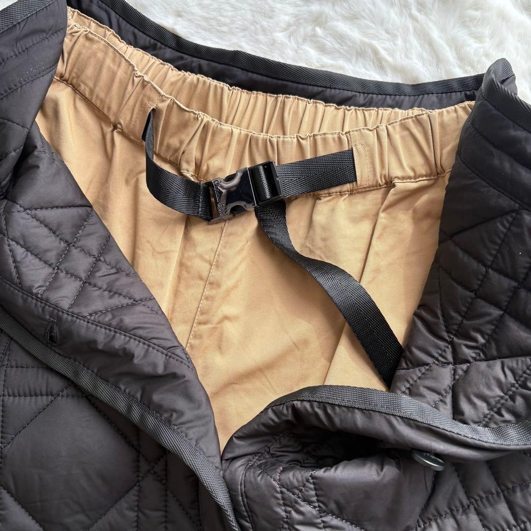 ブラック キルティング ミニスカート　フレア