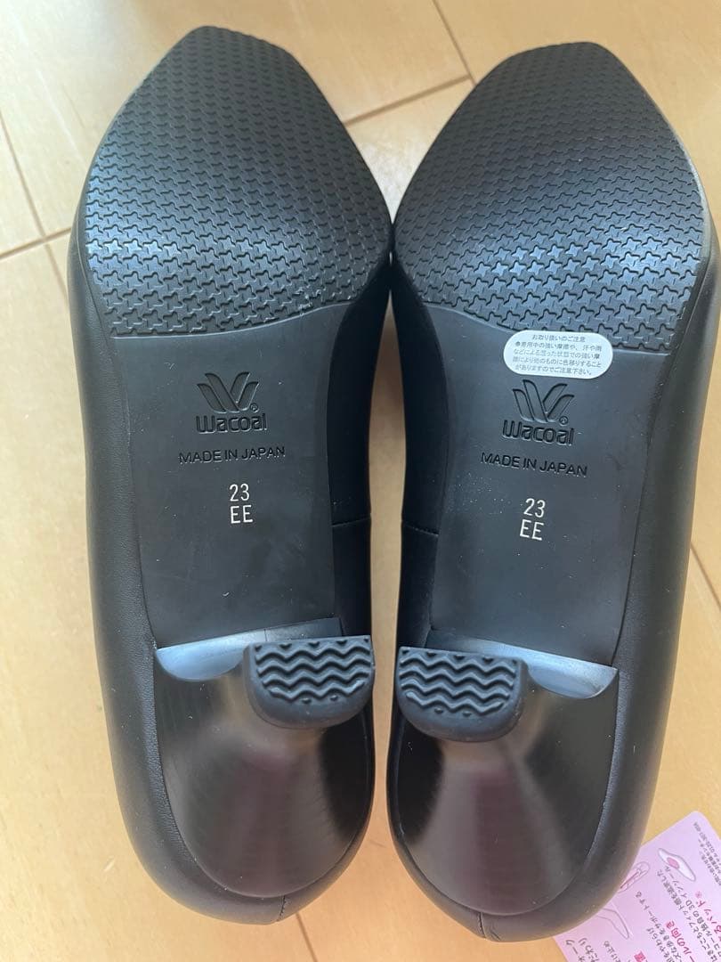 【新品未使用】ワコール　サクセスウォーク　23cm EE ヒール5cm