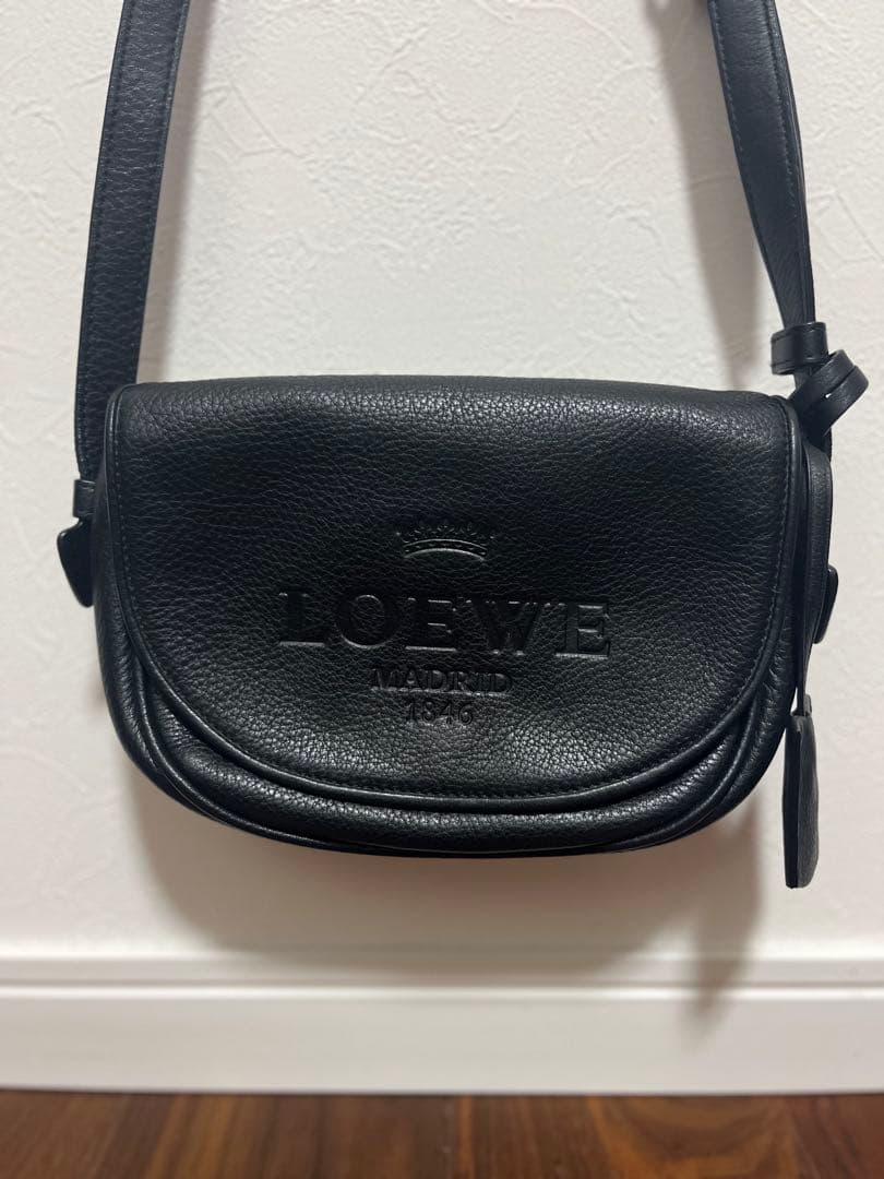 く*み様 LOEWE ブラックレザー ショルダーバッグ