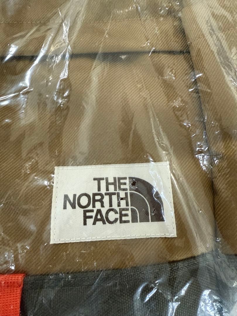 ノースフェース　ブリティッシュカーキBK バックパック