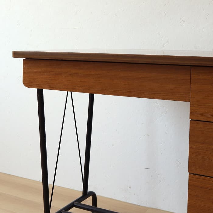 アンティーク 片袖机 レトロ 鉄脚 デスク 古家具 チーク トンボ