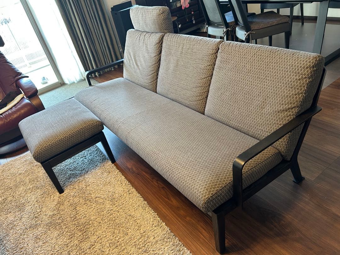カリモク 3人掛けソファ WU45 オットマンとセットで購入お願いします。