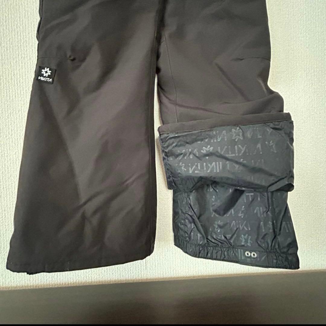 NIKITA ジュニア キッズ スノーボードウェア 上下セットＭサイズ【美品】