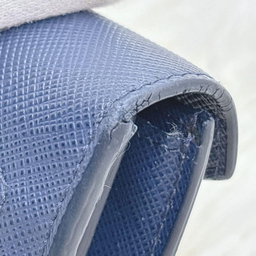 美品✨プラダ エンベロープ レター型 長財布 サフィアーノレザー ネイビー