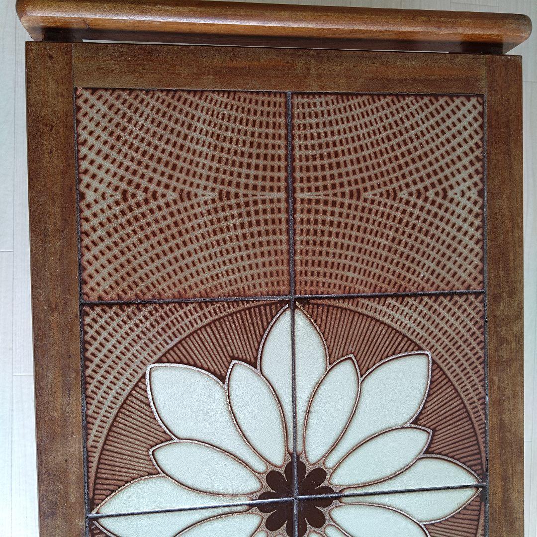 70B ヴィンテージ花模様タイル付きローテーブル