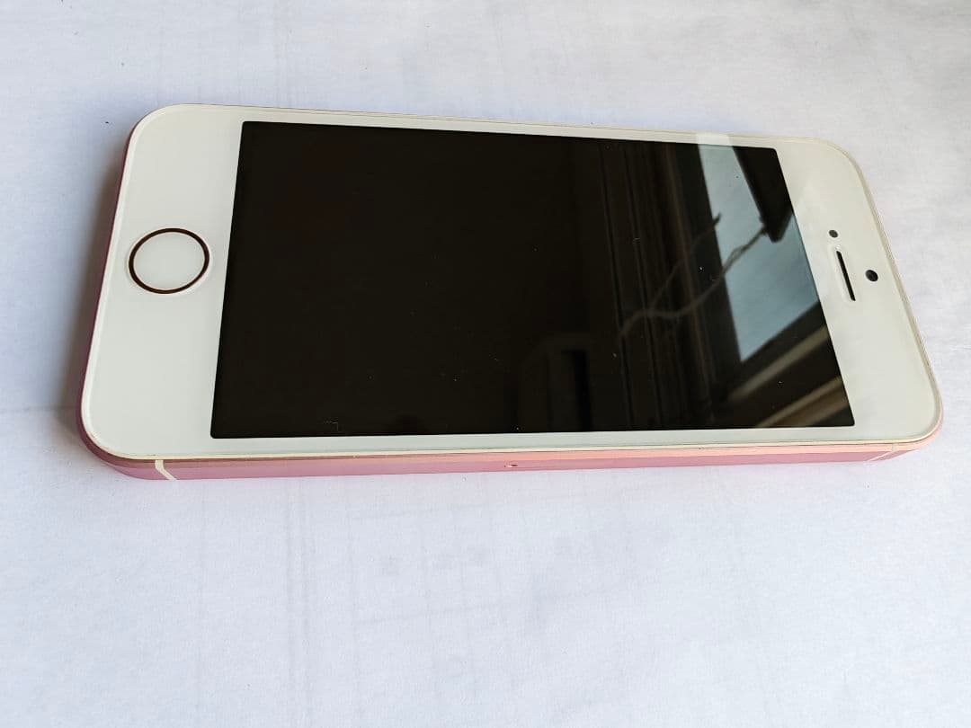 iphone se 32GB 　電池健康度91% sim解除しています。