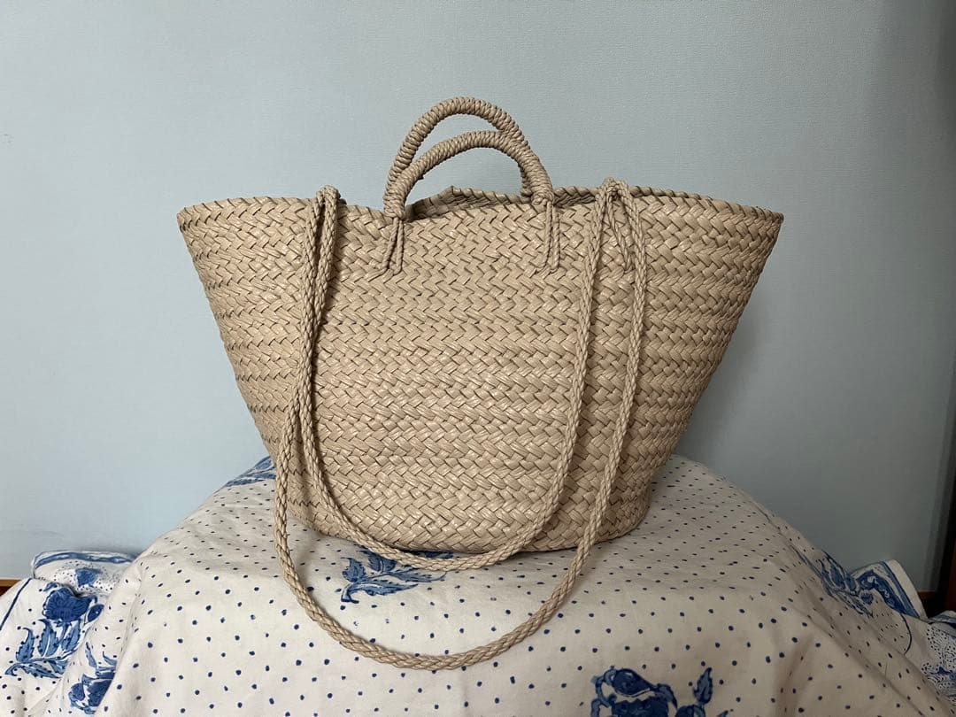 Aeta カウレザーバスケットバッグM