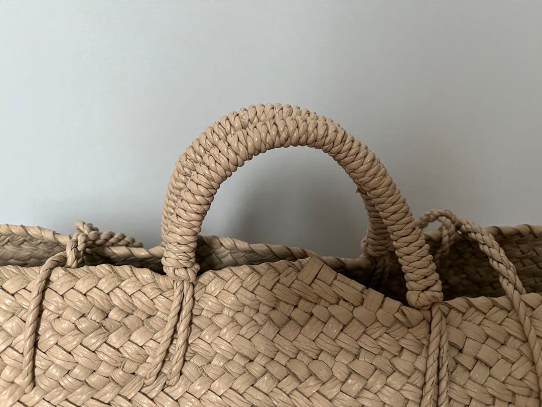 Aeta カウレザーバスケットバッグM