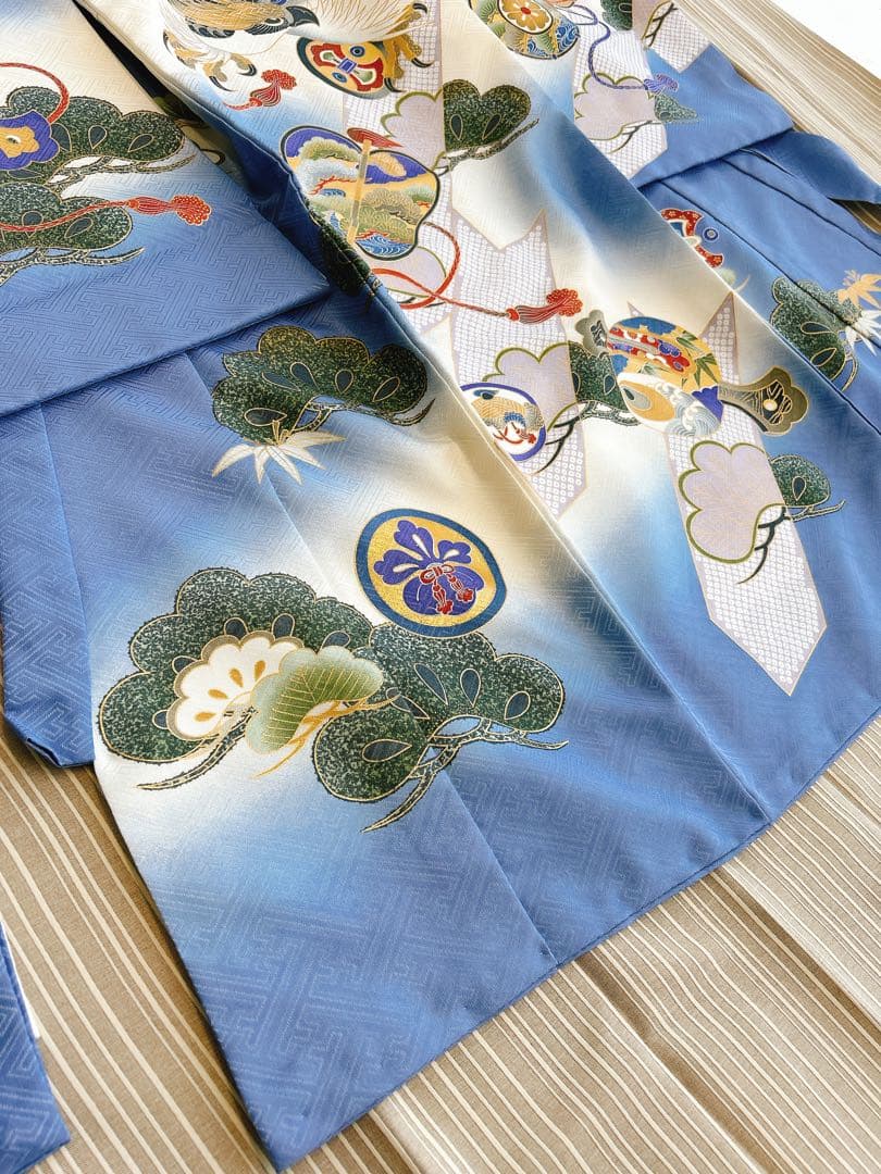 【おシゲ】お宮参り　産着　男の子　水色　鷹模様 着物　初着