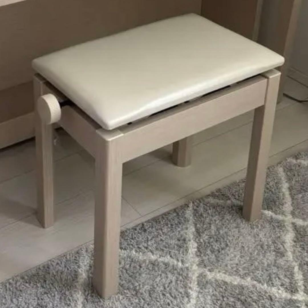 YAMAHAクラビノーバの付属品椅子