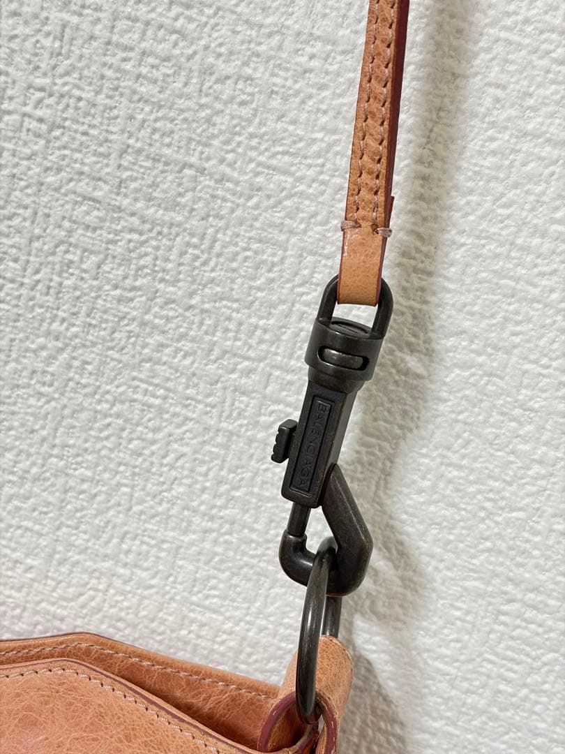 バレンシアガ ジャイアントヒップ ショルダーバッグ